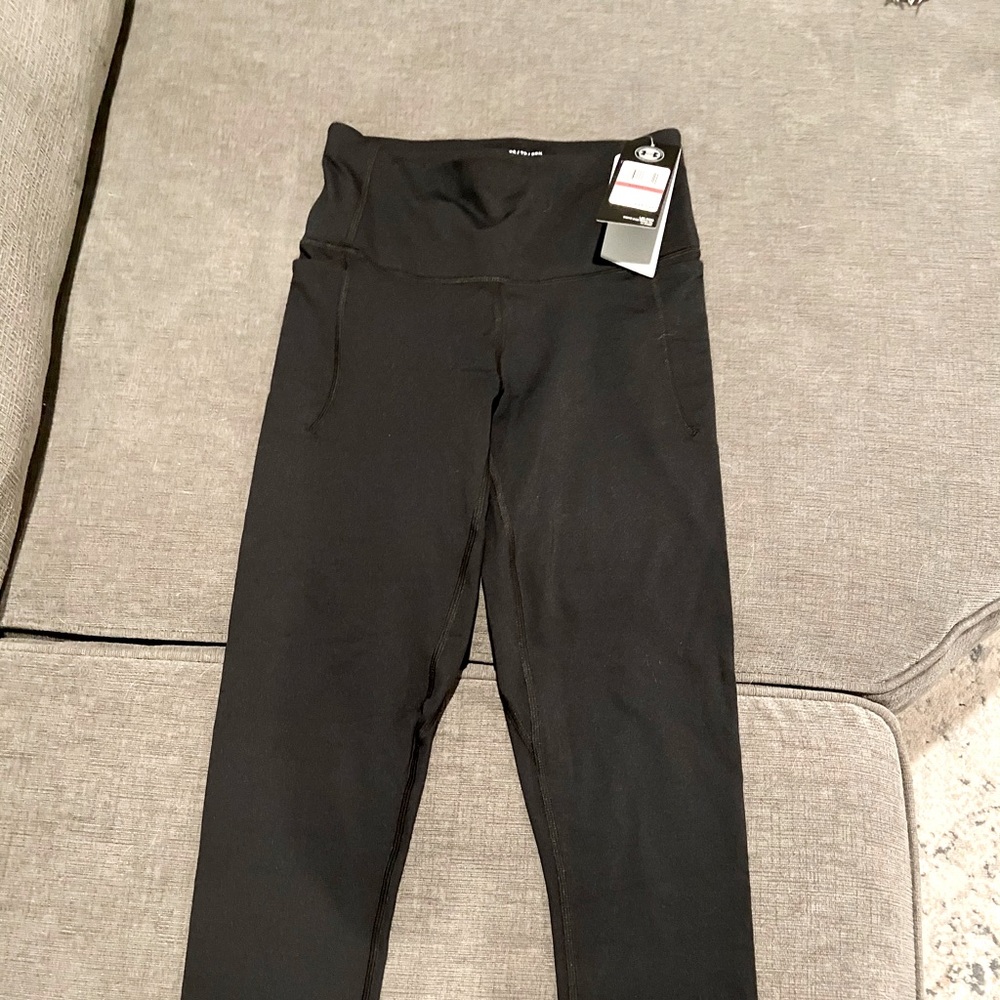 Under Armour High Rise Crop Leggings